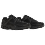 Nike Zoom Vomero 5 all black - Image 3