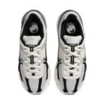 Nike Zoom Vomero 5 'Photon Dust Black' - Image 4