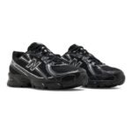 New Balance  740 V2 - Black - Image 3