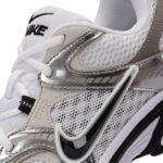Nike V5 RNR 'Vast Grey' - Image 5