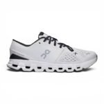 On Running Cloud X4 Ivory | Black