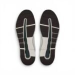 ON The Roger Spin trainers in white and black - Image 4